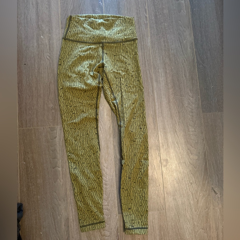 Green Lululemon Leggings